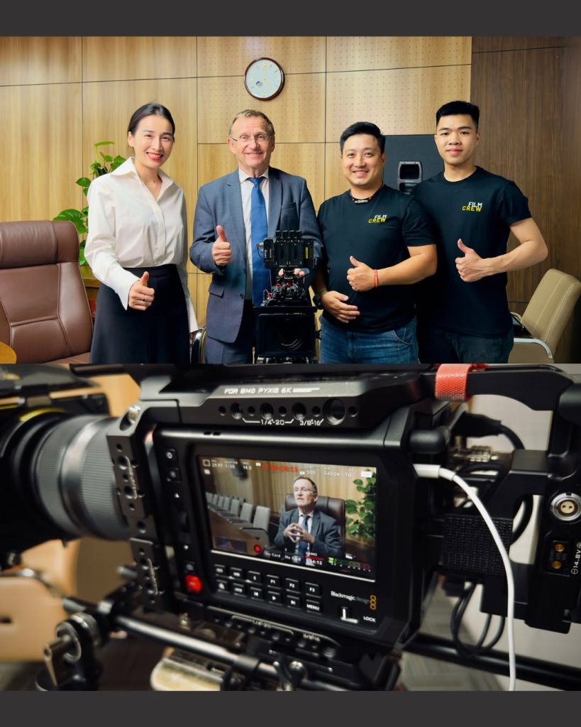 9G Pictures founder with the Director of AFD Vietnam and a Bureau Veritas representative behind the scenes