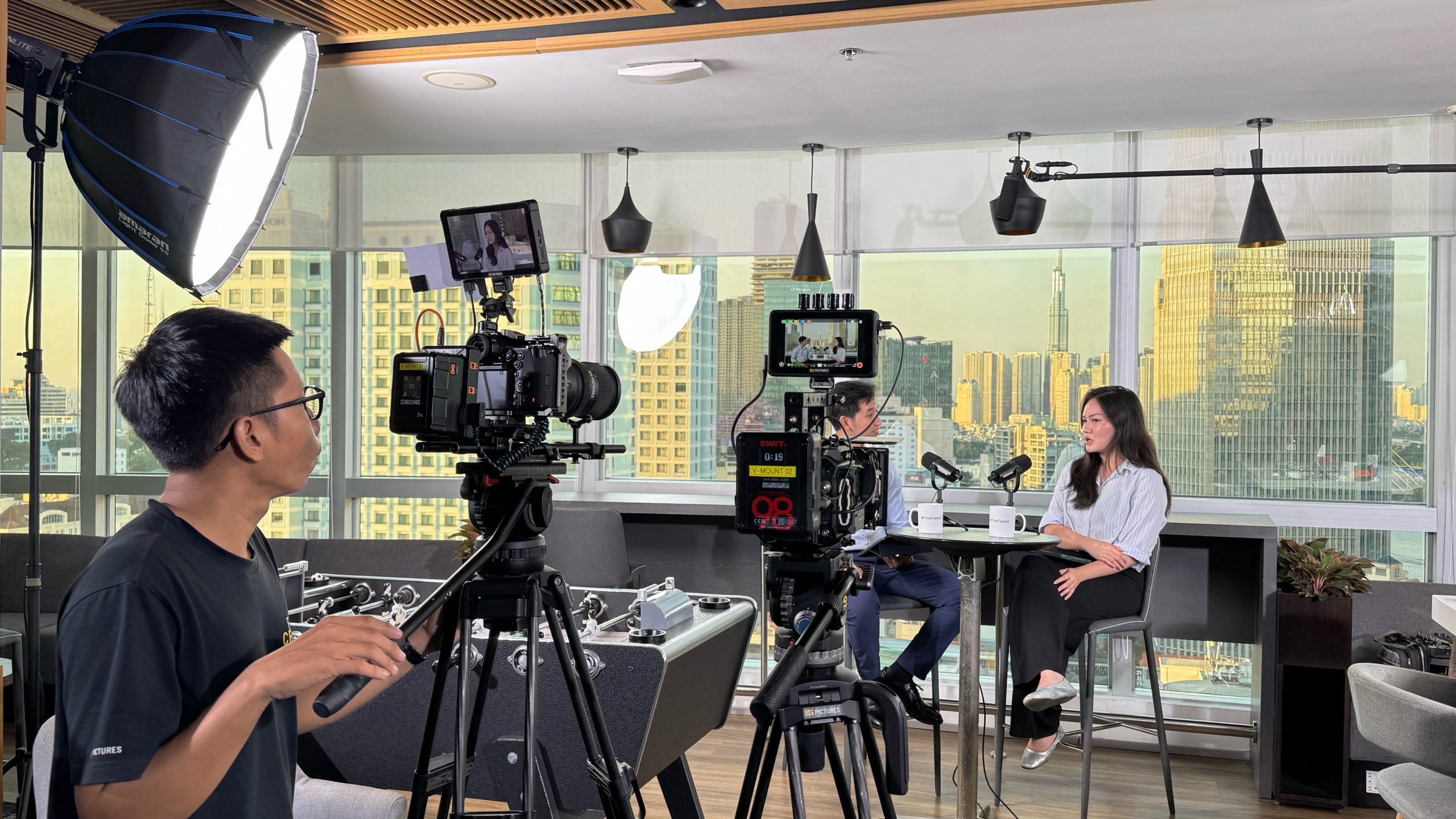 Multi-camera podcast recording by 9G Pictures